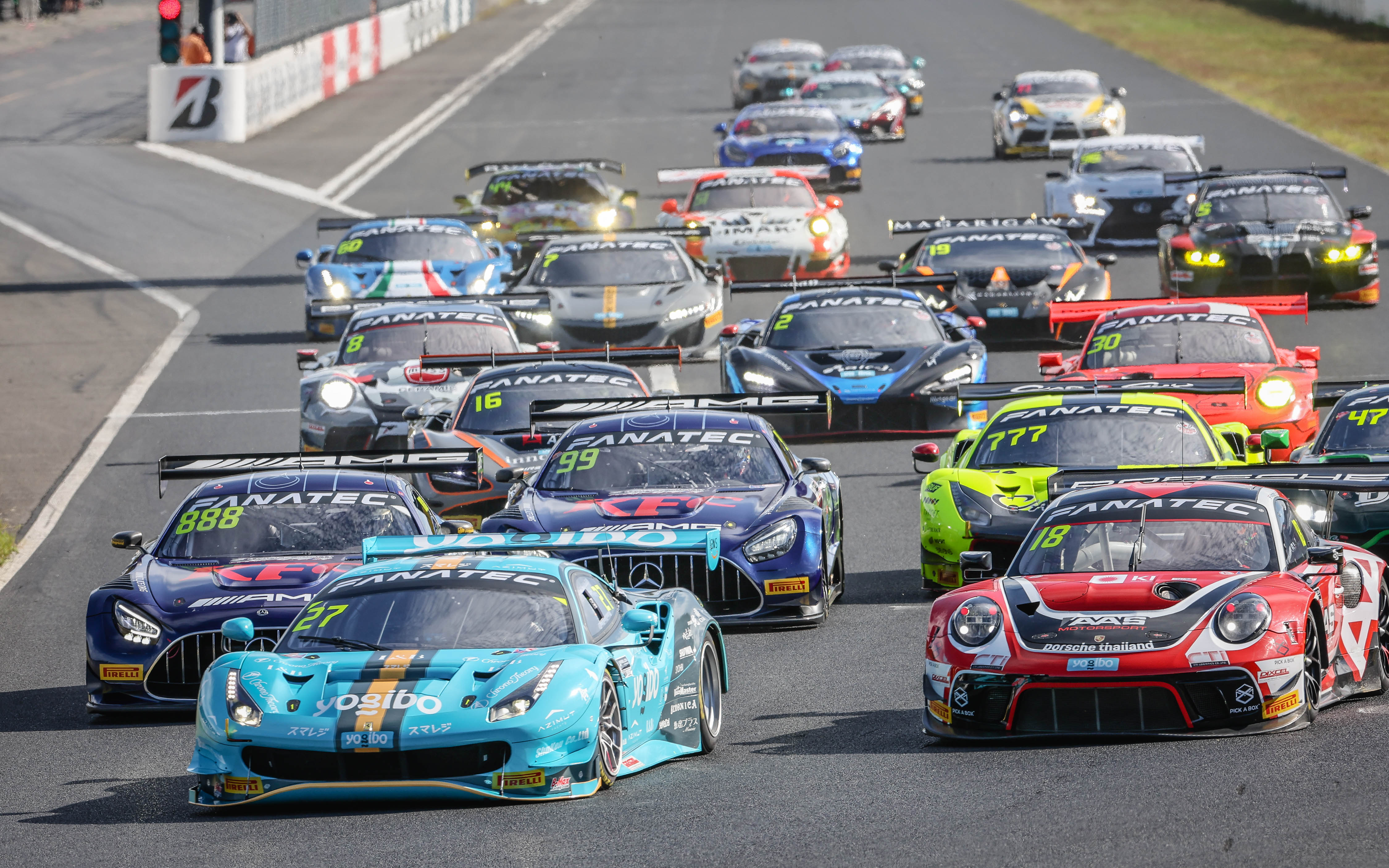 Race 1: Yogibo Racing's Yokomizo maintains outside title chance